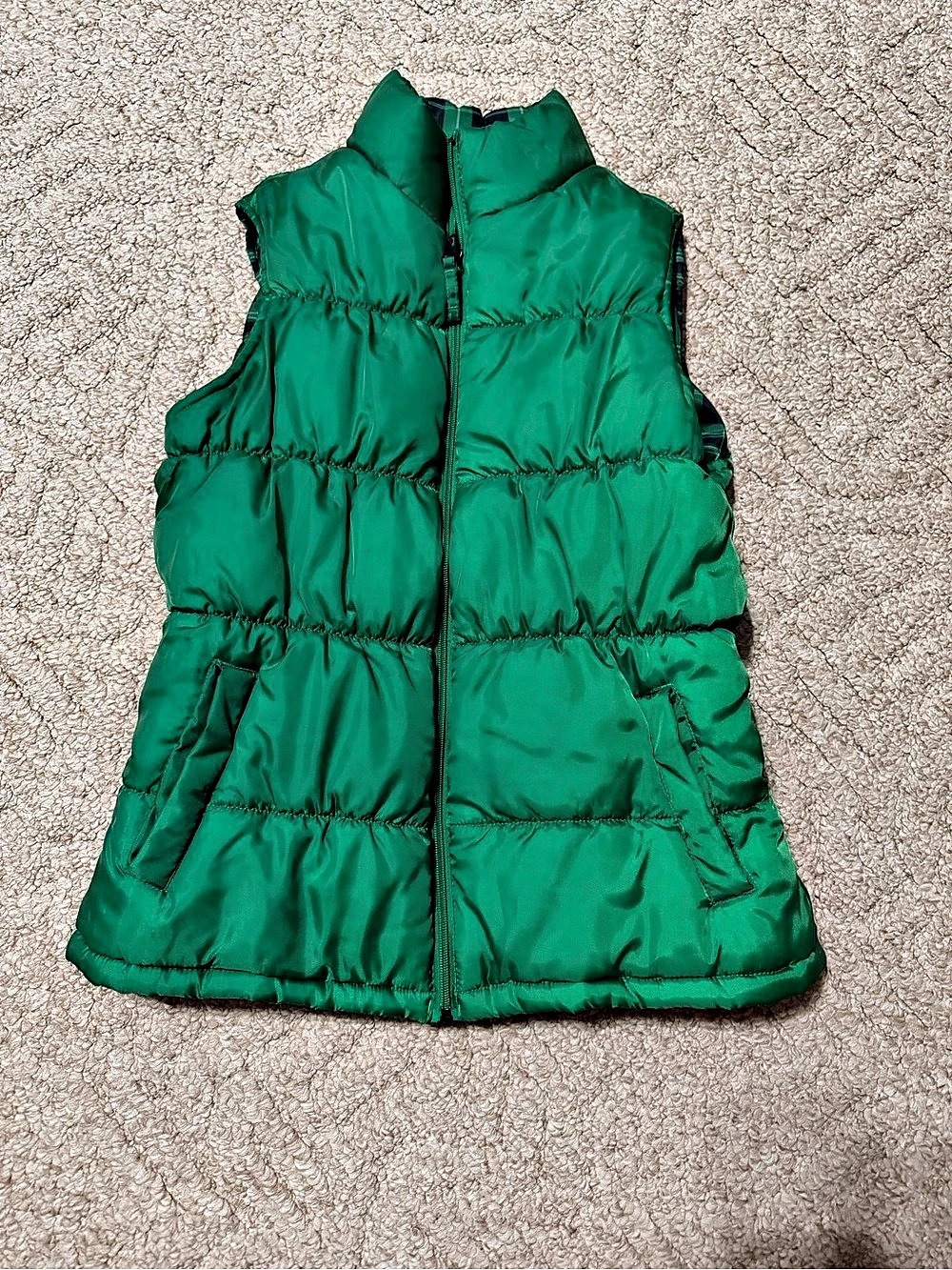 Merona Women’s Plaid Puffer Vest in Green & Blue Size Small